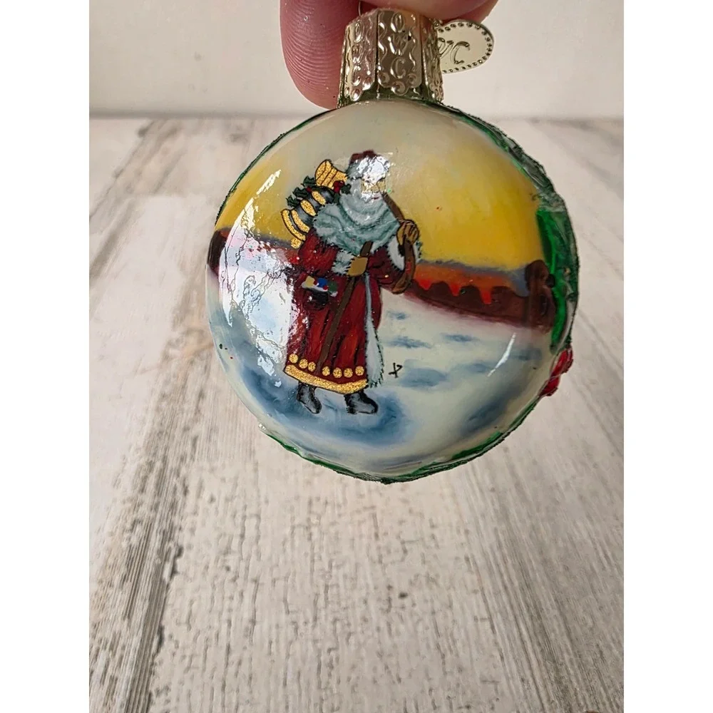 OWC old world Santa scene medallion mini glass ornament Xmas tree